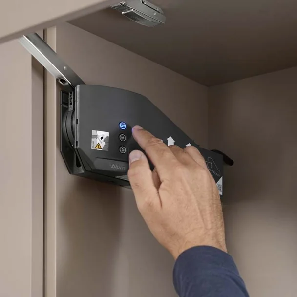 Dobradiça Articulada Cozinha Blum Aventos HF Top SERVO-DRIVE